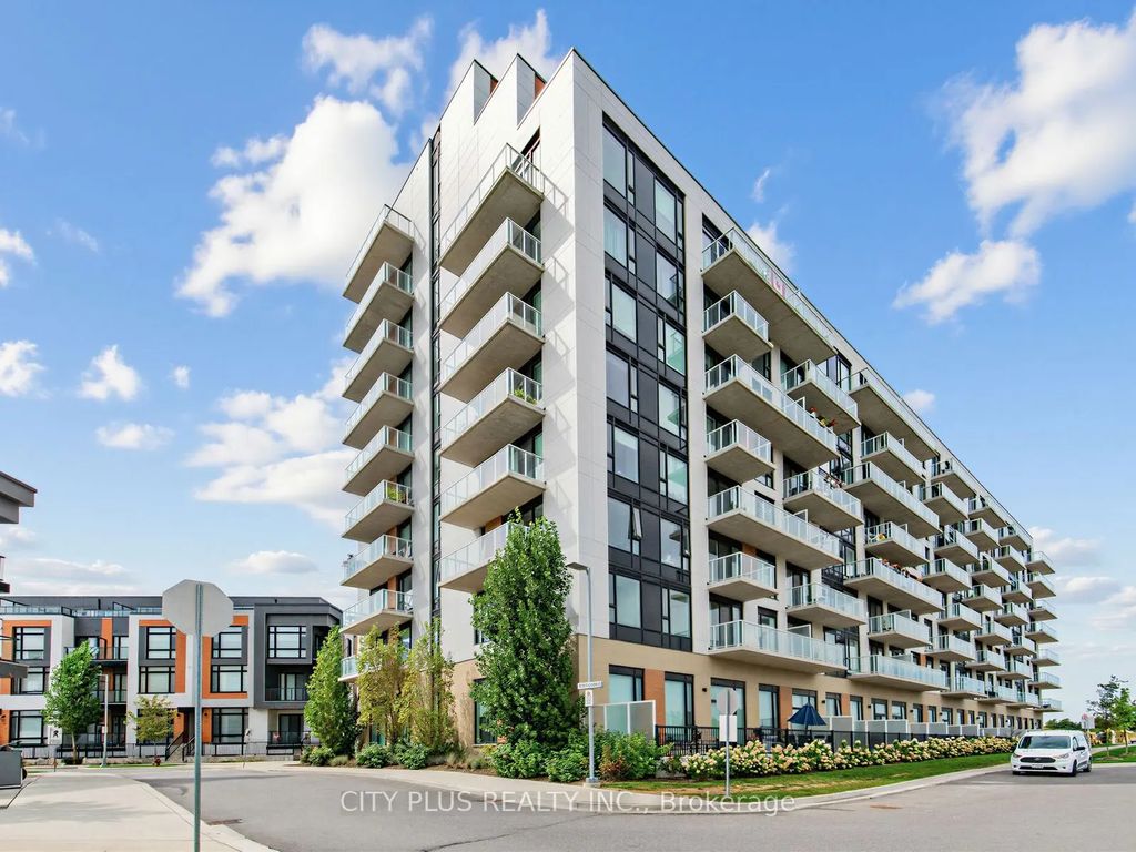 6 David Eyer Road 210, Richmond Hill