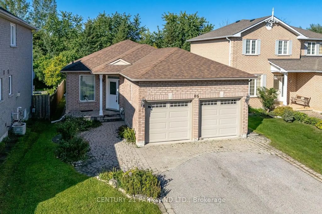 85 Canoe Avenue, Richmond Hill