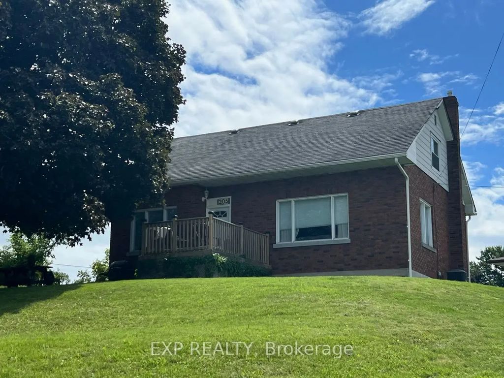 205 Simcoe Road Lower, Bradford West Gwillimbury