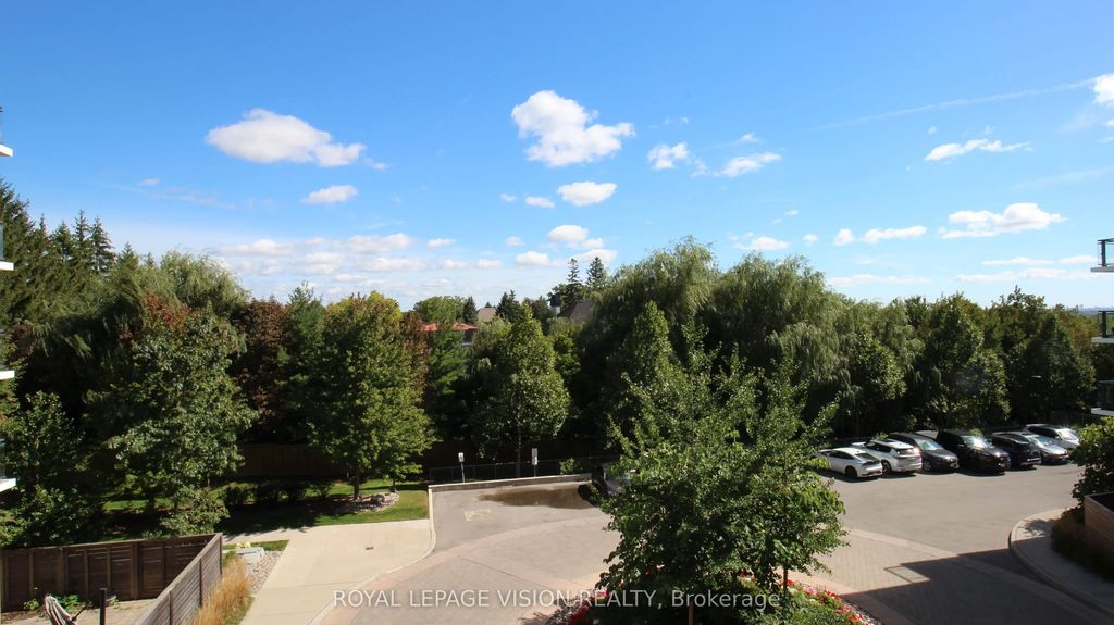 11611 Yonge Street 302, Richmond Hill
