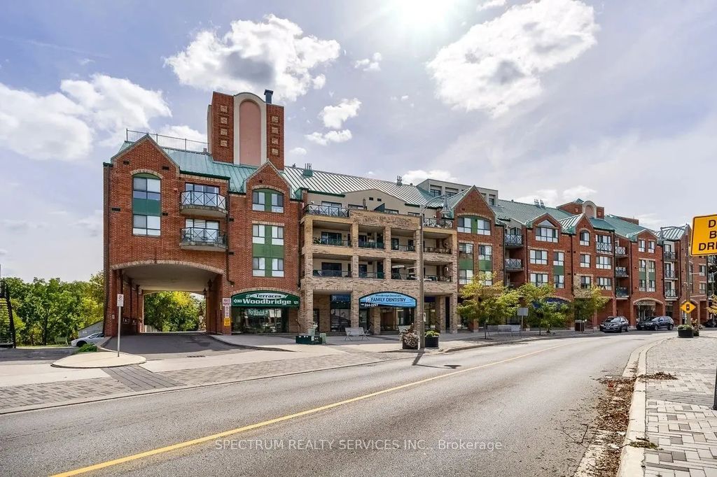 121 Woodbridge Avenue 506, Vaughan