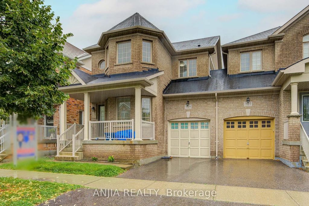 719 Hammersly Boulevard, Markham