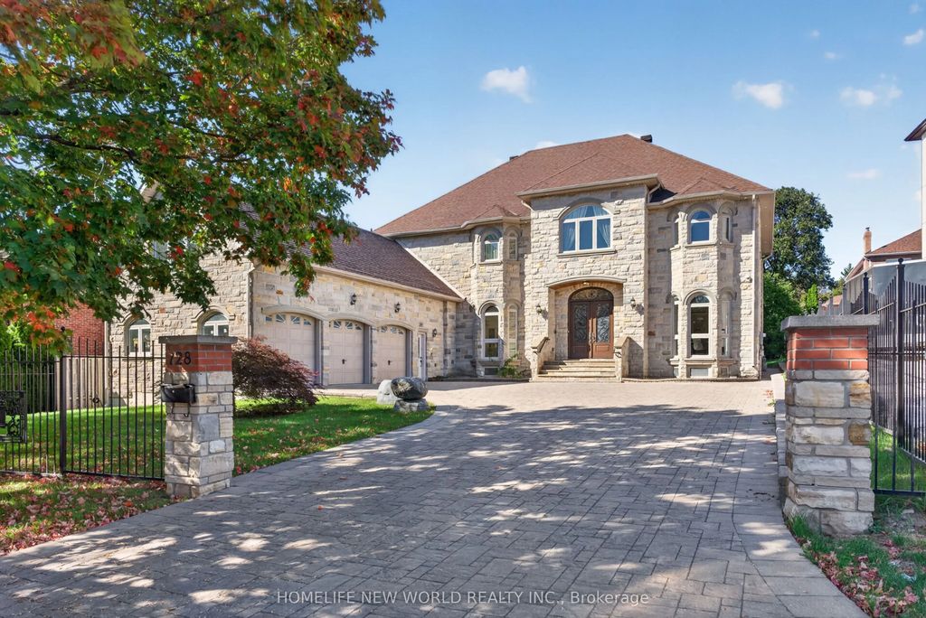 128 Garden Avenue, Richmond Hill