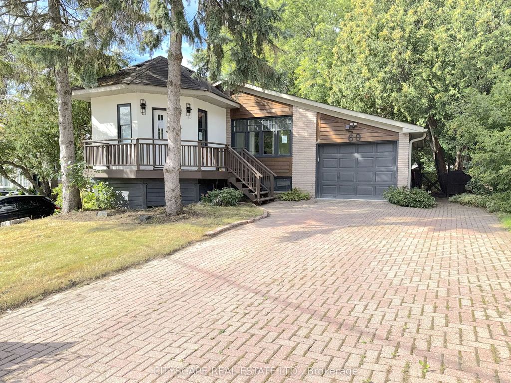 60 Hillview Drive, Newmarket