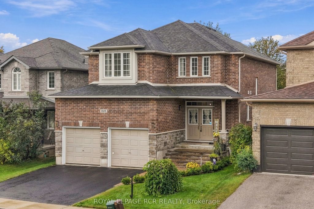 825 Booth Avenue, Innisfil