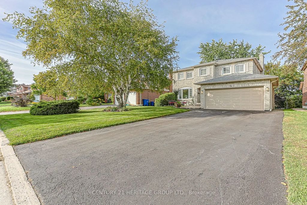66 Howlett Avenue, Newmarket