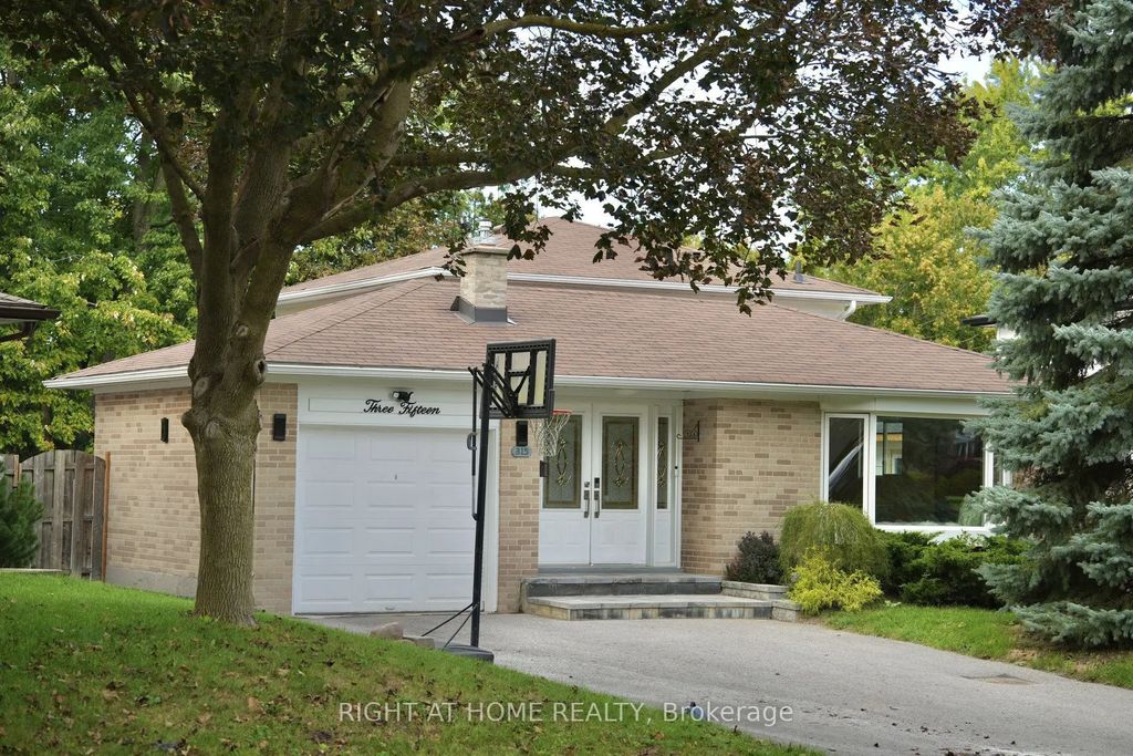 315 Roywood Crescent, Newmarket