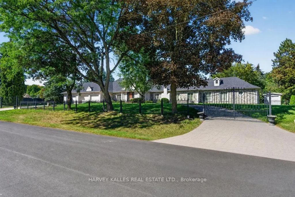 28 Putting Green Crescent, Vaughan