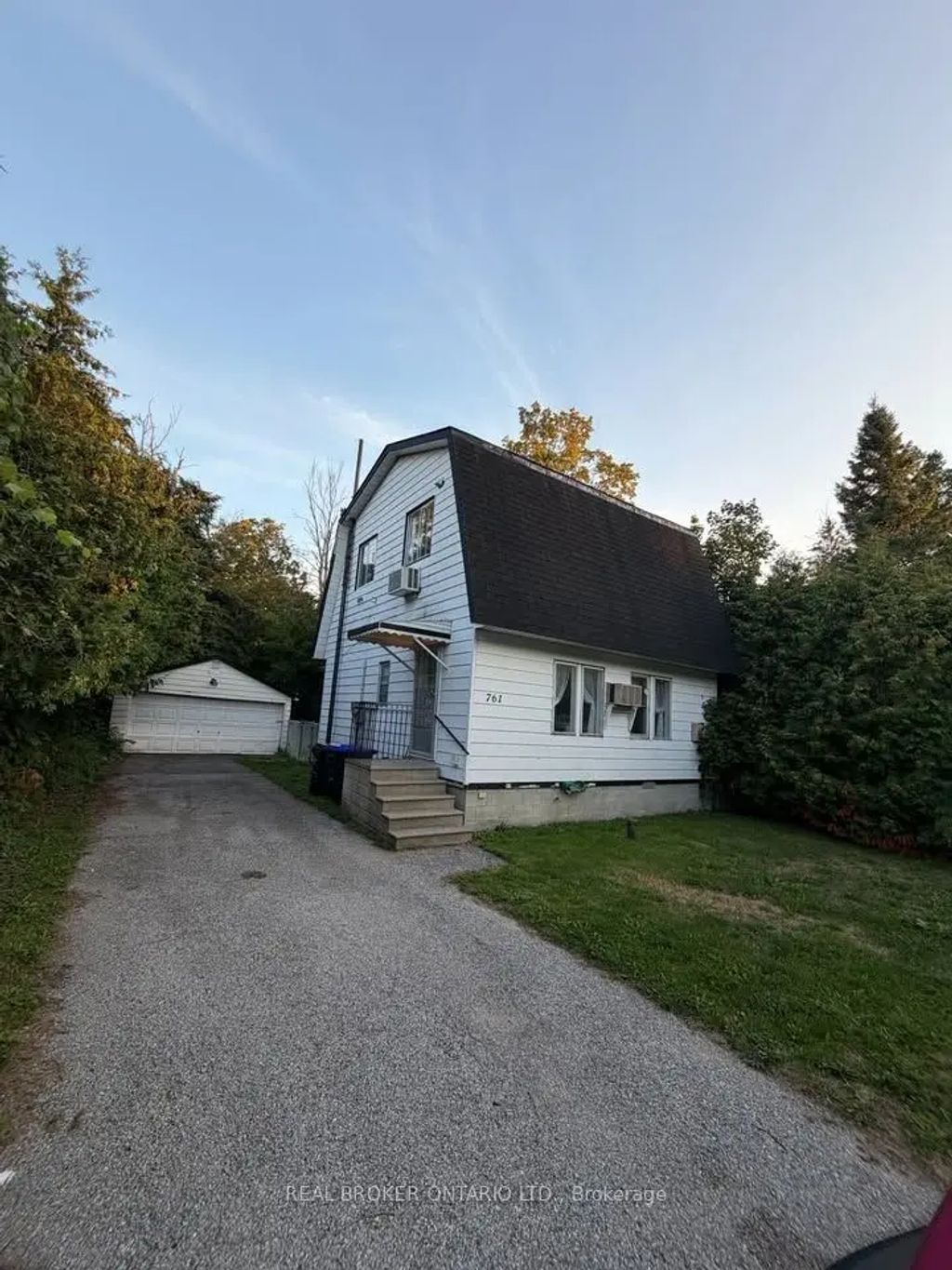 761 Innisfil Beach Road, Innisfil