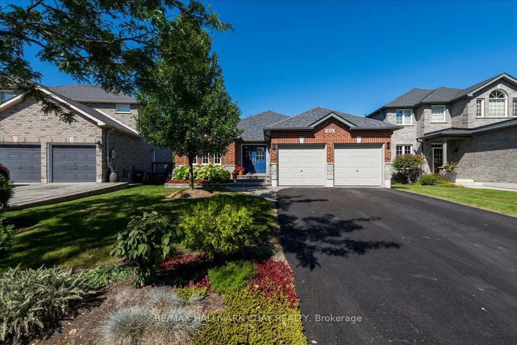 974 Booth Avenue, Innisfil