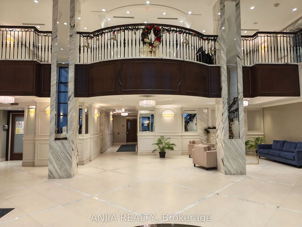 89 South Town Centre Boulevard 917, Markham