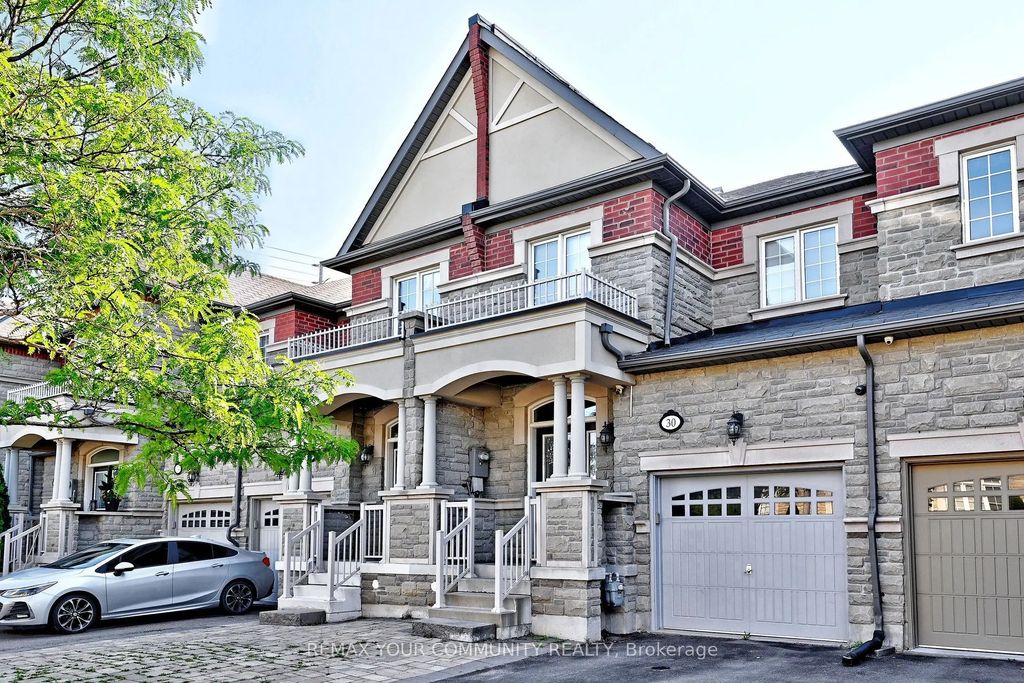 30 Spruce Pine Crescent, Vaughan
