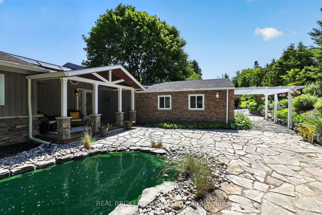 20417 Centre Street, East Gwillimbury