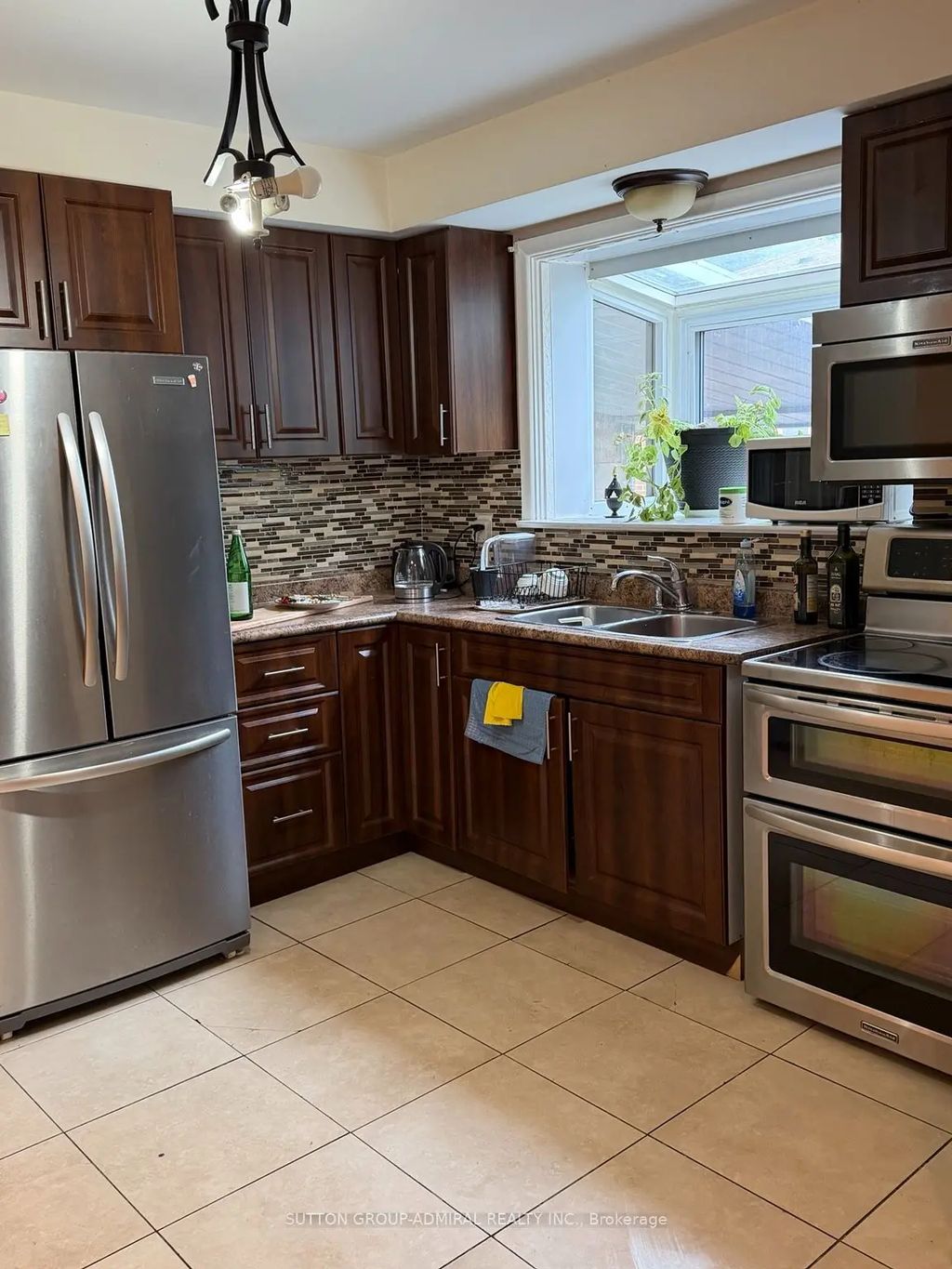 237 Zelda Crescent, Richmond Hill
