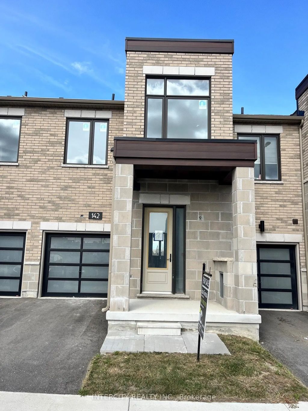 142 Mumbai Drive (block 268 Unit 5), Markham