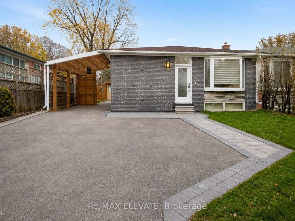 302 Demaine Crescent, Richmond Hill