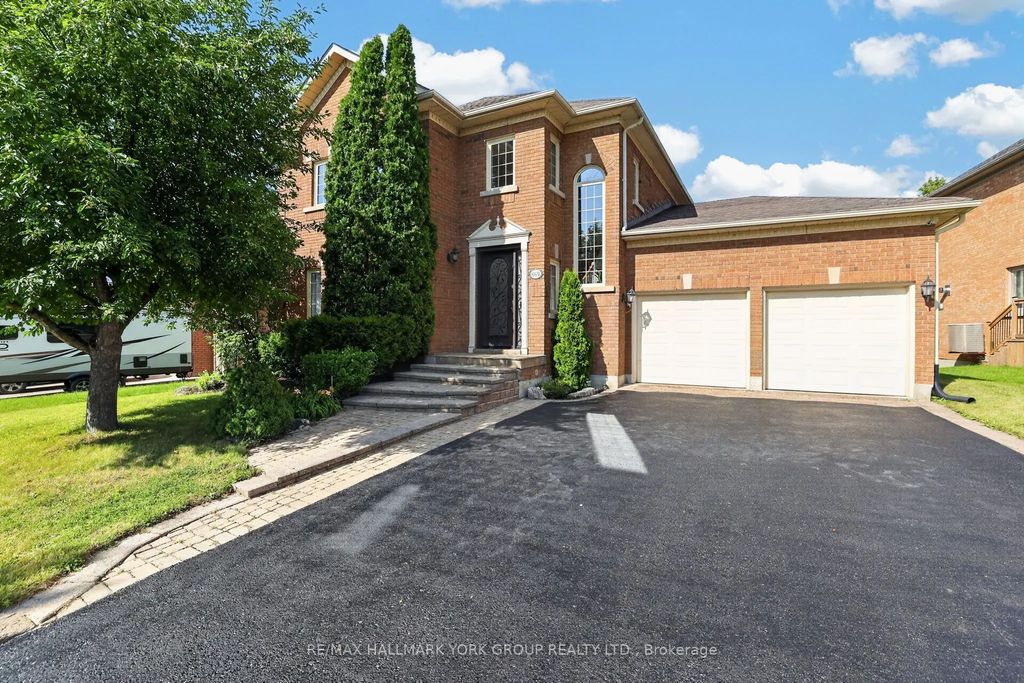 669 Kingsmere Avenue, Newmarket