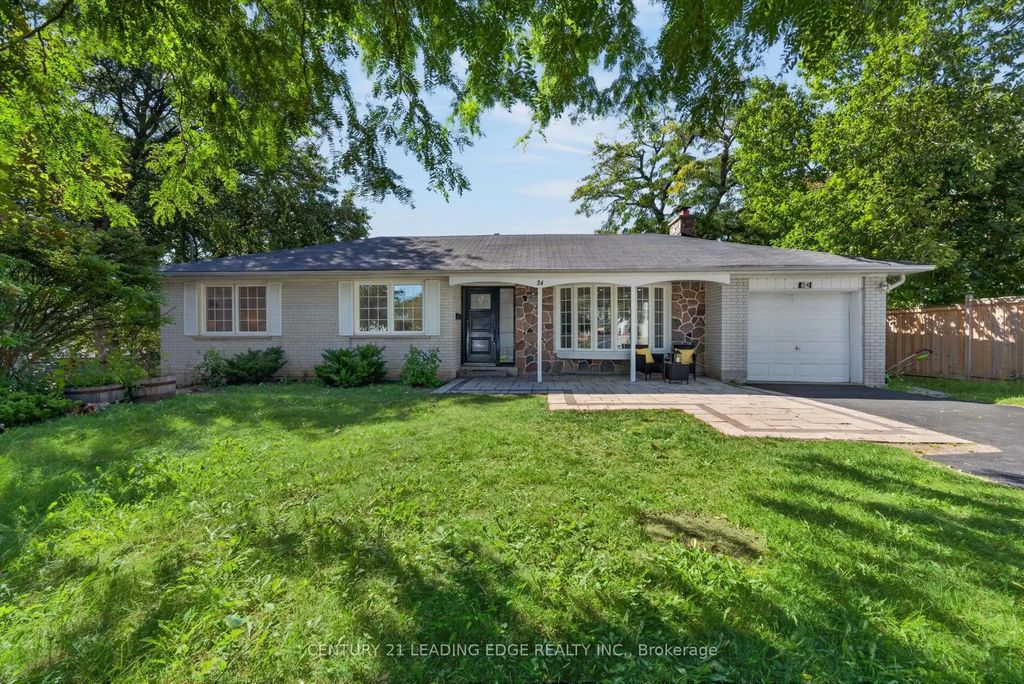 24 Lincoln Green Drive, Markham