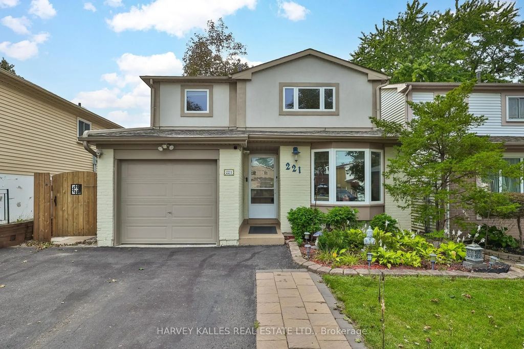 221 Snowshoe Crescent, Markham