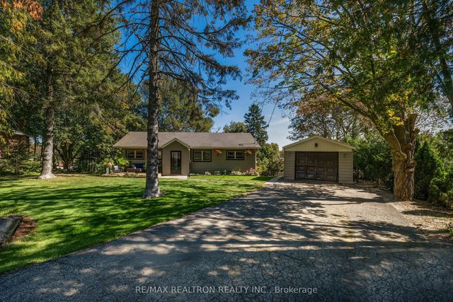 2010 Lea Road, Innisfil