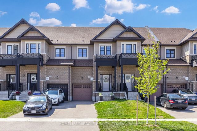 65 Lorne Thomas Place, New Tecumseth