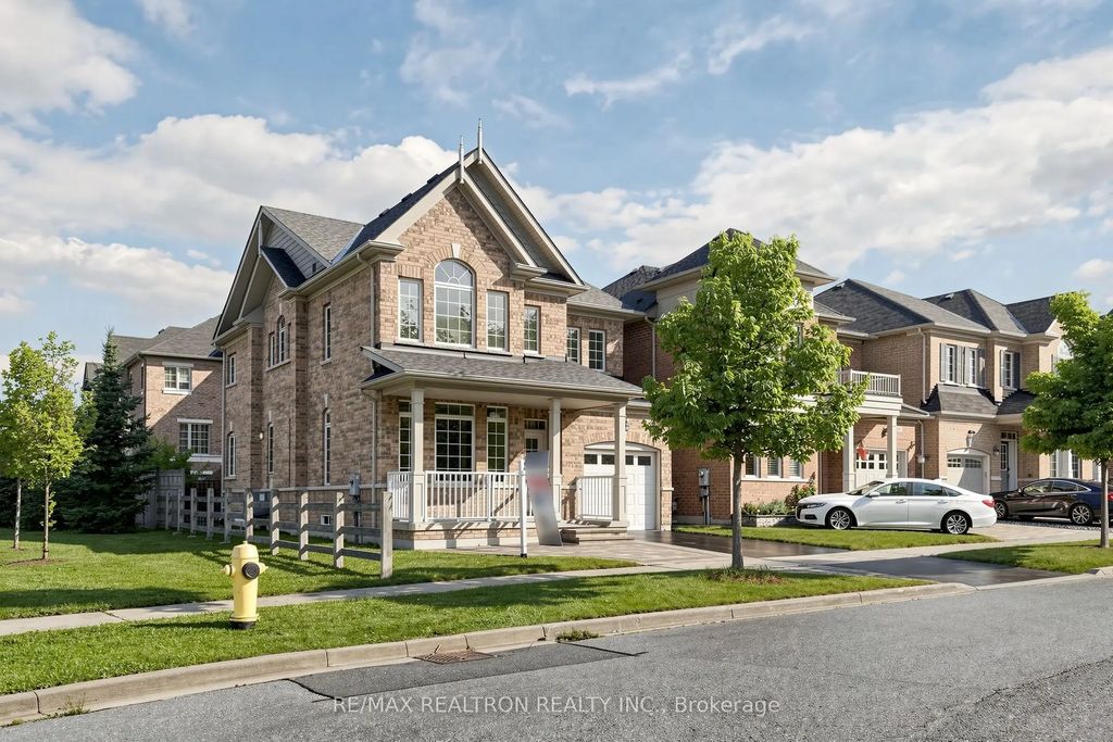 62 Bracknell Avenue, Markham