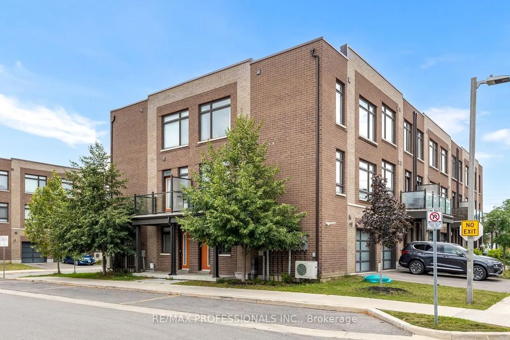 1 Lochlin Street, Vaughan