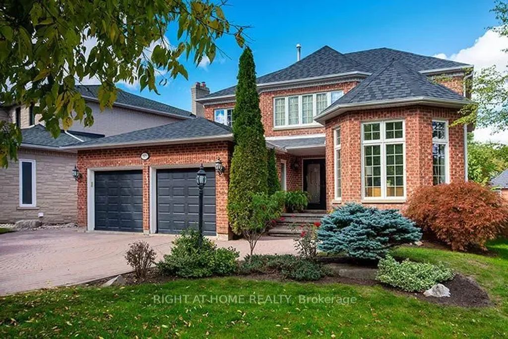 143 Carlyle Crescent, Aurora