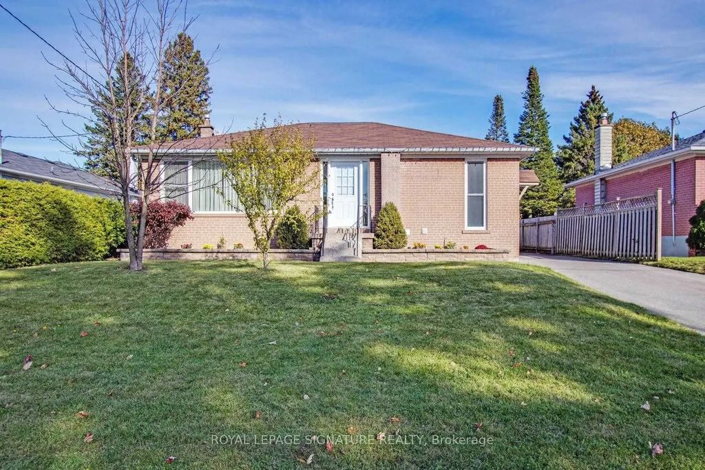 11 Patrick Drive, Aurora