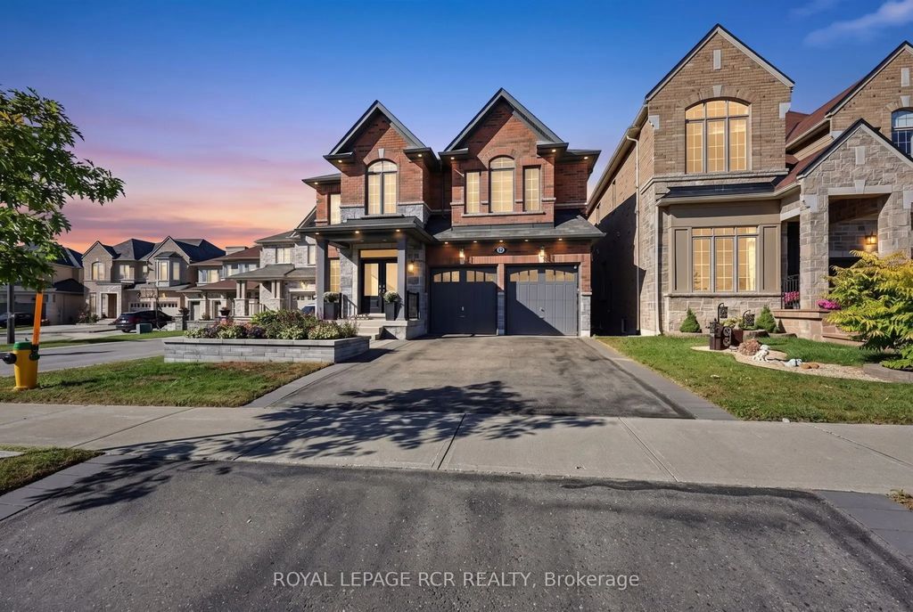 52 Hackett Street, East Gwillimbury