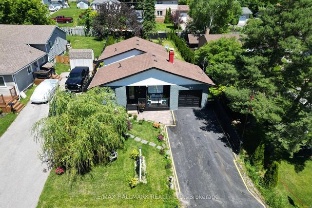 268 Pasadena Drive, Georgina