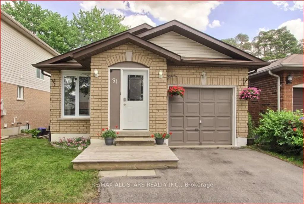 91 Kate Aitken Crescent, New Tecumseth