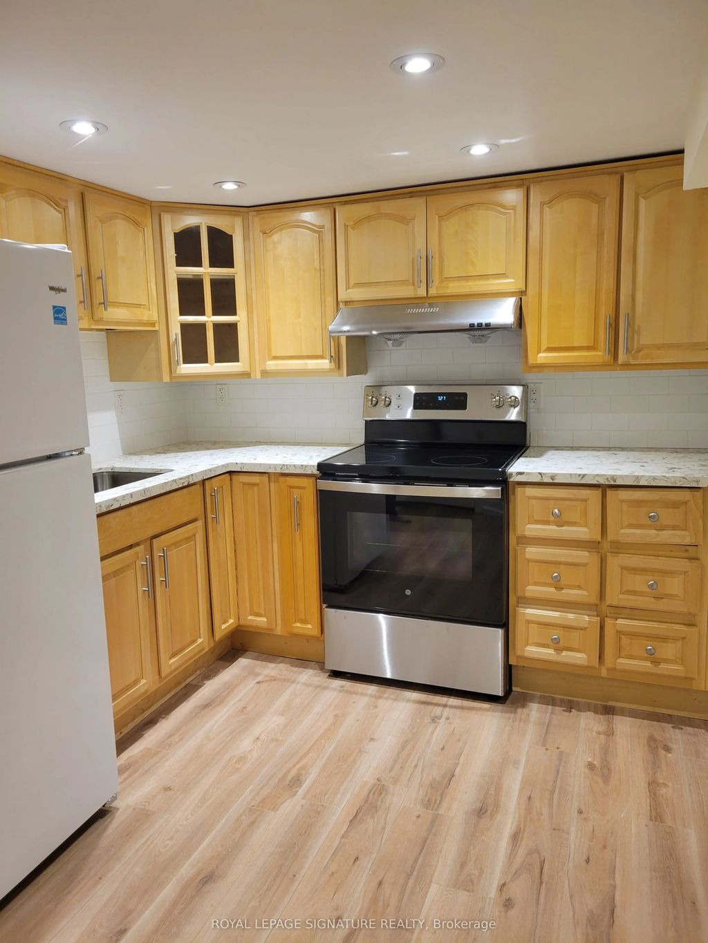 42 Ambleside Crescent Lower, Markham