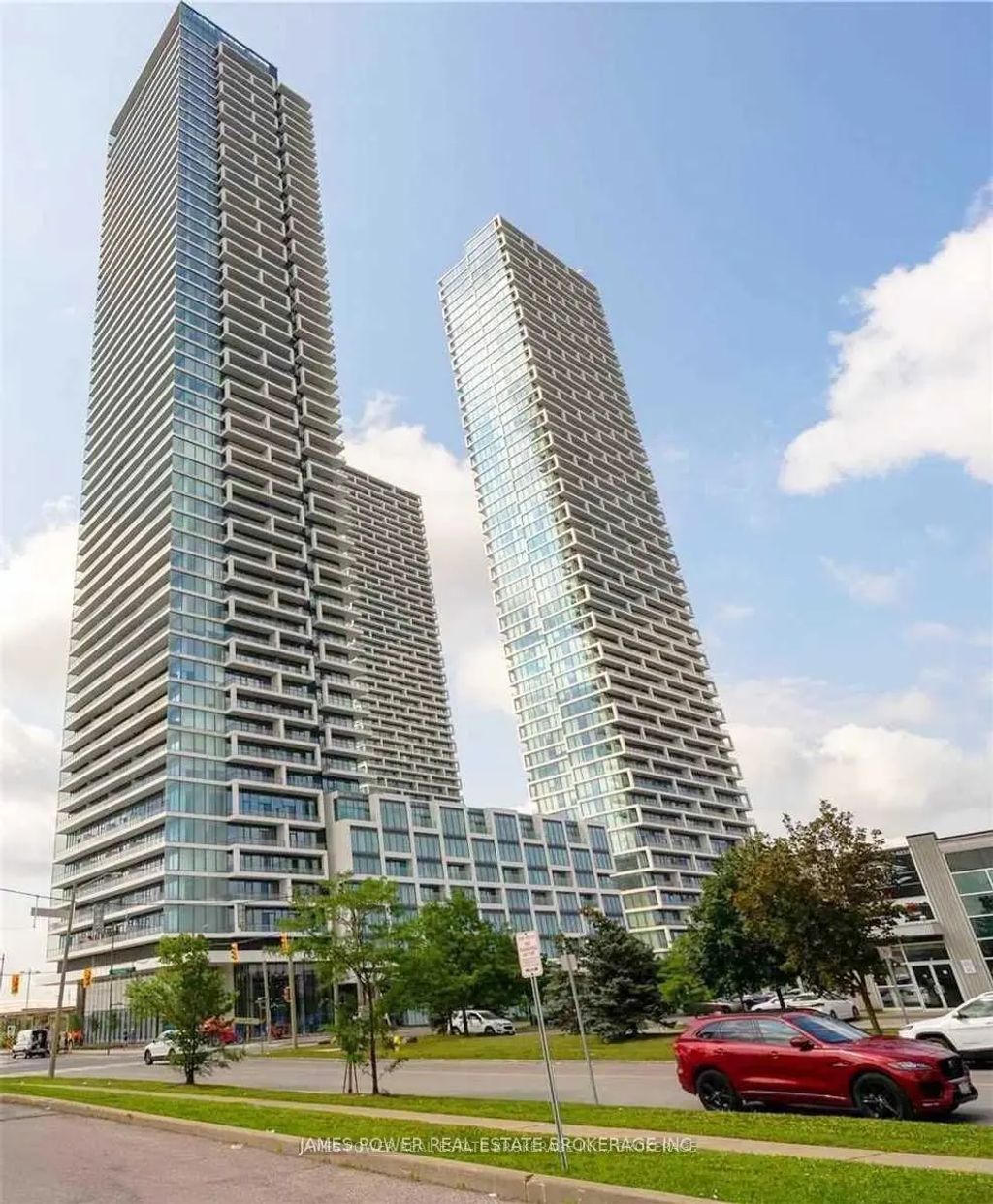 950 Portage Parkway Ph06, Vaughan