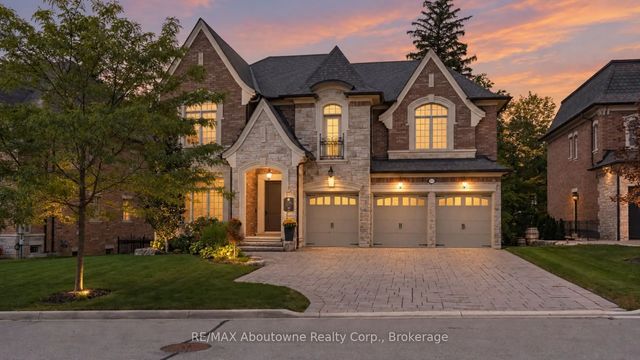 136 Annsleywood Court, Vaughan