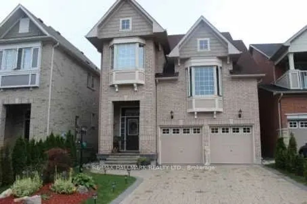 16 Braehead Drive, Richmond Hill