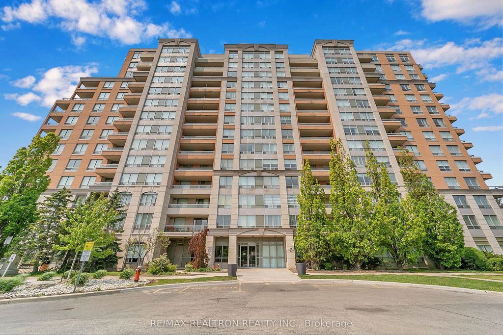 29 Northern Hts Drive N 615, Richmond Hill