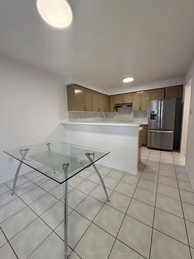 663 South Unionville Avenue, Markham