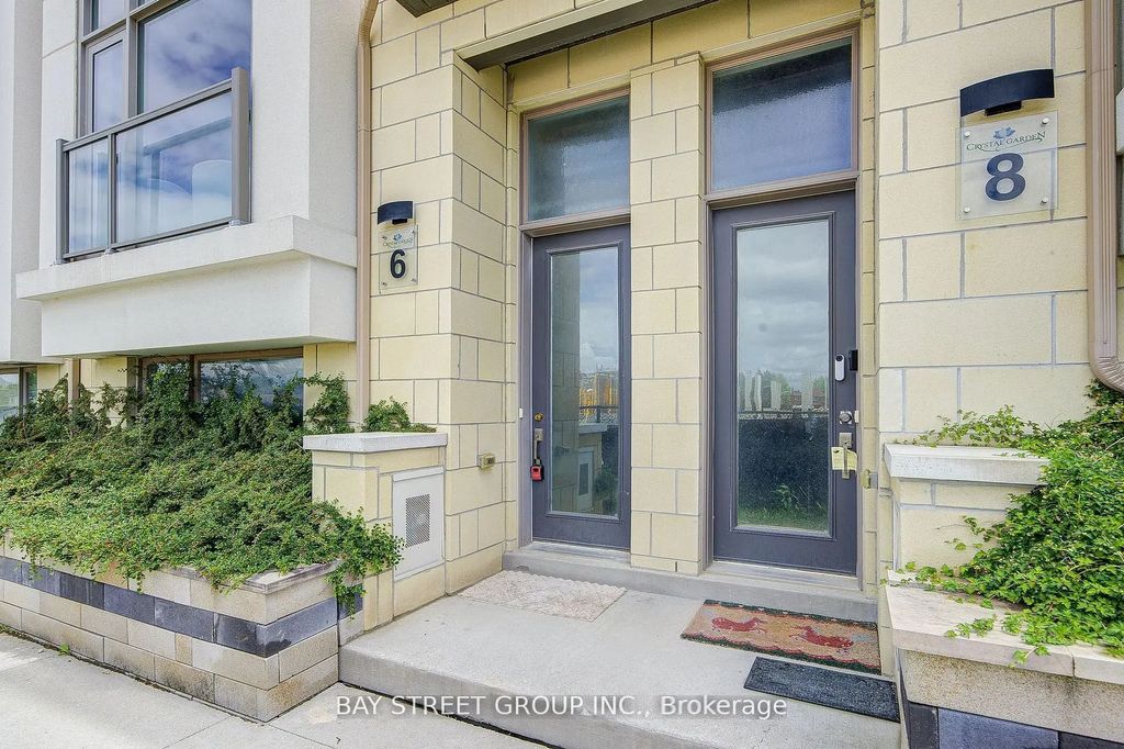 6 Teasel Way, Markham