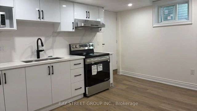 27 Sycamore Drive, Markham
