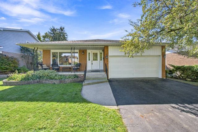 90 Pringle Avenue, Markham