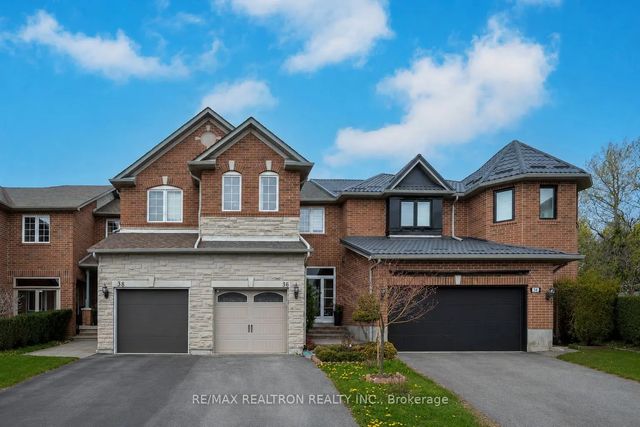 36 Edgemont Court, Richmond Hill