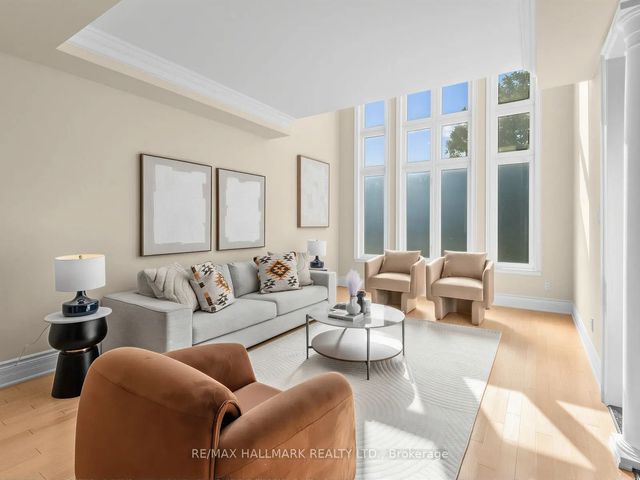 8 Ridgley Court, Richmond Hill
