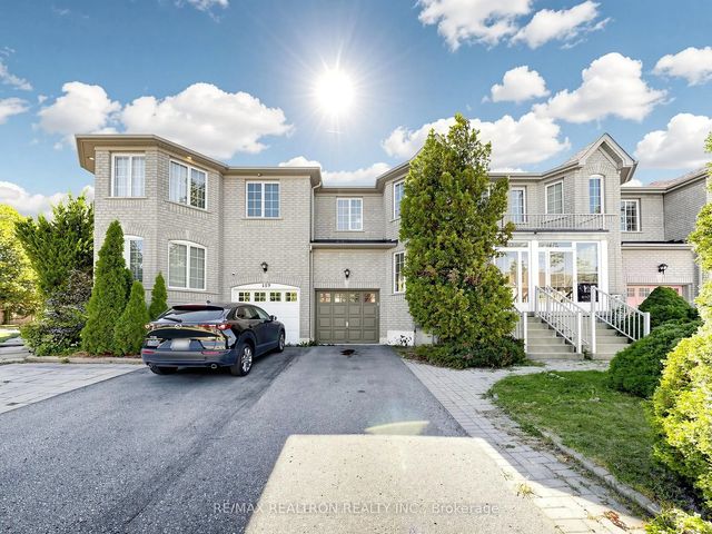 157 Nahanni Drive, Richmond Hill