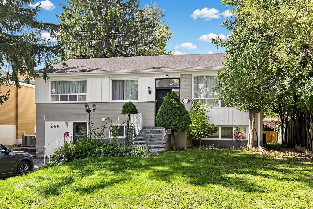 244 Tampico Road Main, Richmond Hill