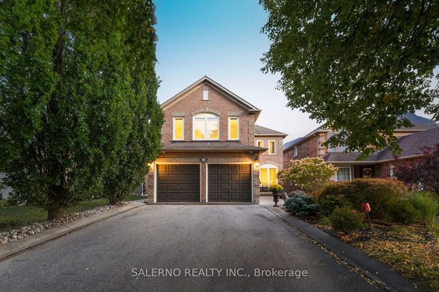 192 Veneto Drive, Vaughan