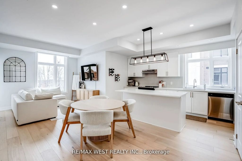 9560 Islington Avenue 223, Vaughan