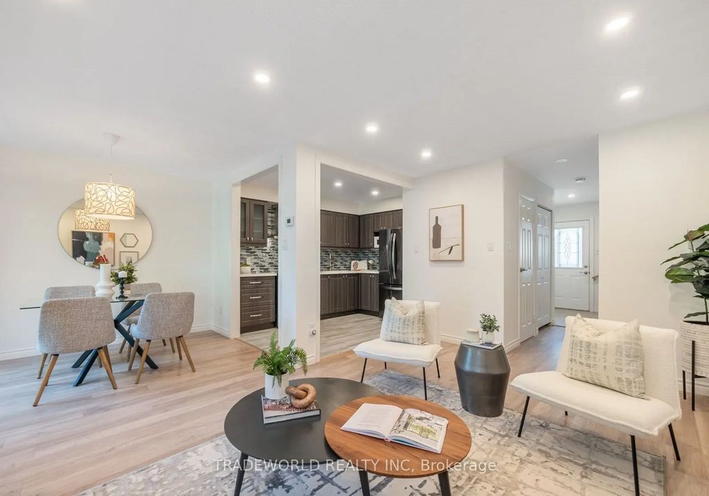 60 Camelot Way, Markham