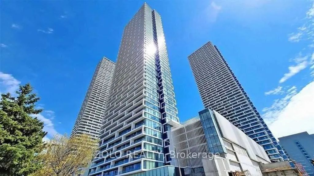 898 Portage Parkway 3011, Vaughan