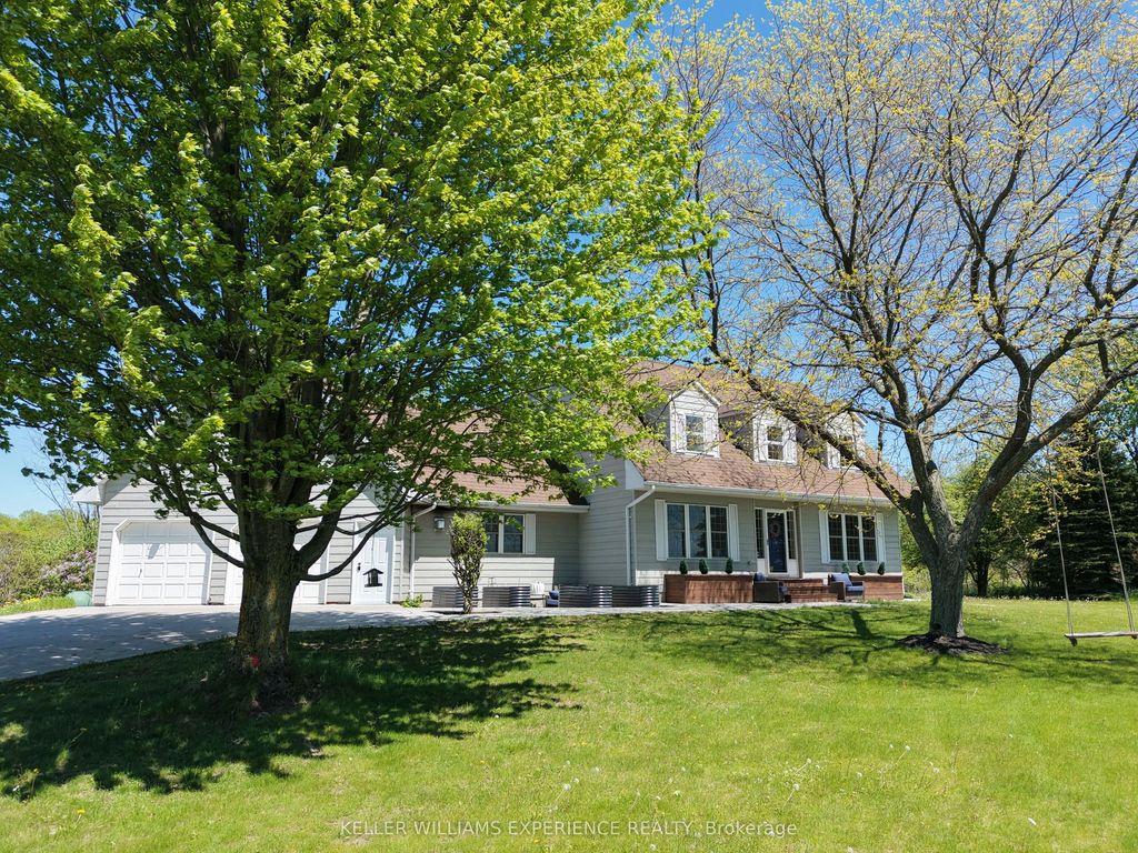 2 Algonquin Heights Court, Essa